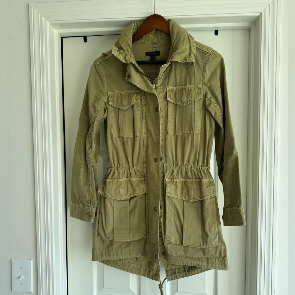 Jcrew field mechanic jacket. Khaki color. Size XXS.